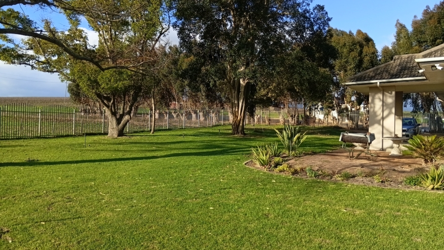 5 Bedroom Property for Sale in Stellenbosch Farms Western Cape